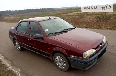 Седан Renault 19 1993 в Рівному