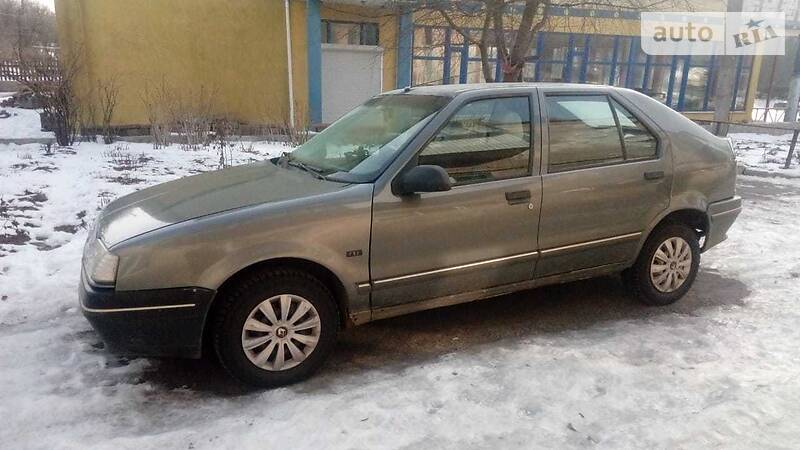 Хетчбек Renault 19 1989 в Рівному фото 11 Хетчбек Renault 19 1989 в Рівному