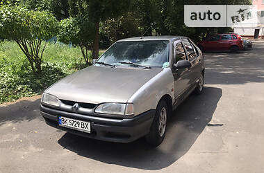 Хэтчбек Renault 19 1995 в Ровно