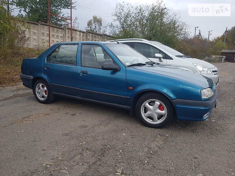 Седан Renault 19 1992 в Ровно