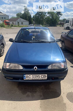 Седан Renault 19 1998 в Ровно