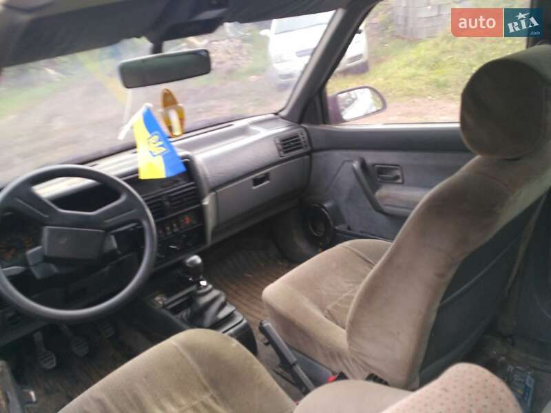 Седан Renault 19 1990 в Славском