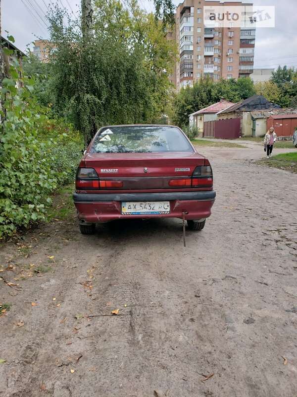 Renault 19 1999