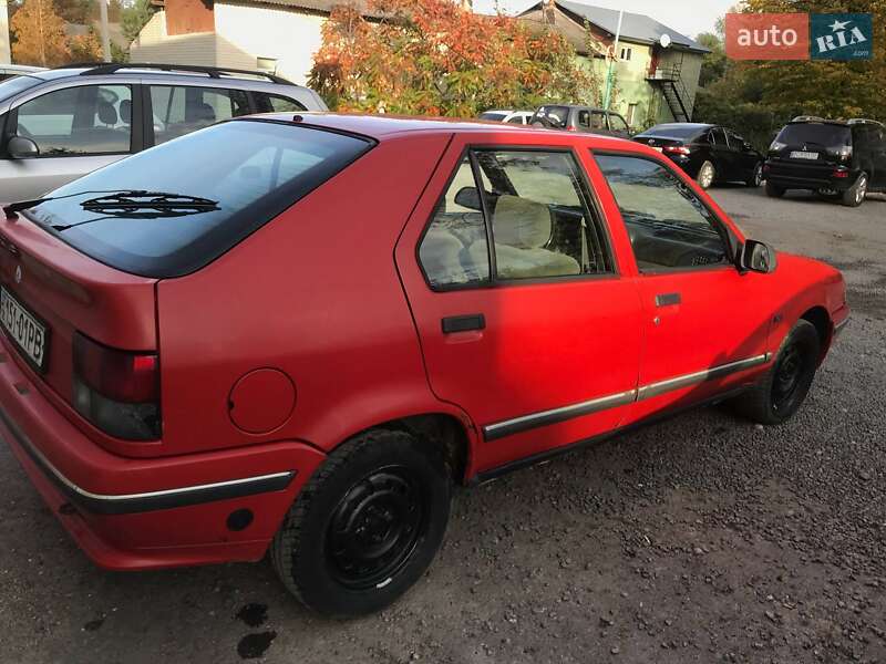 Хетчбек Renault 19 1989 в Львові