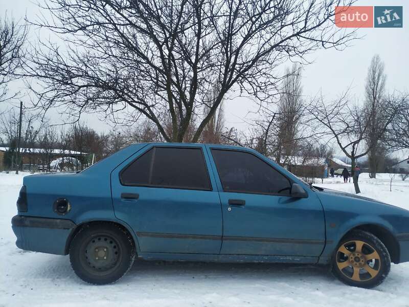 Седан Renault 19 1993 в Дергачах