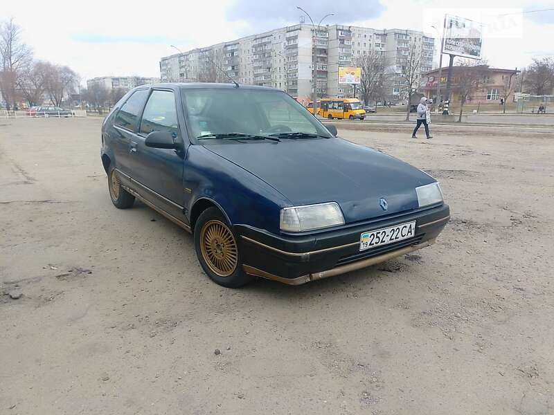 Хетчбек Renault 19 1991 в Сумах