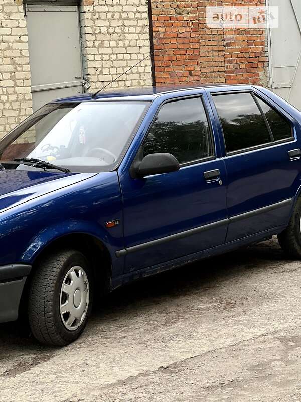 Хетчбек Renault 19 1998 в Острозі