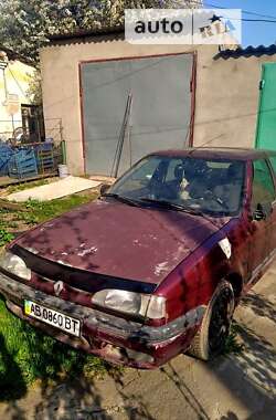 Седан Renault 19 1993 в Виннице