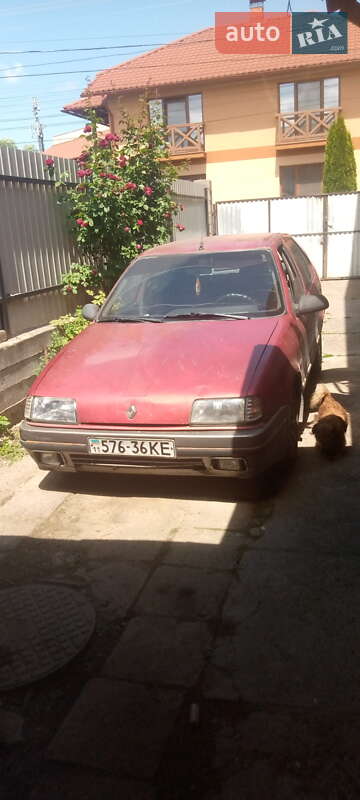 Хэтчбек Renault 19 1989 в Хусте