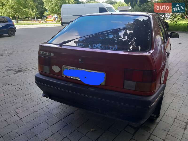 Хэтчбек Renault 19 1991 в Львове