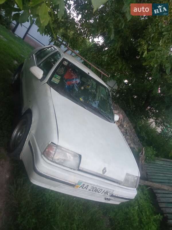 Хетчбек Renault 19 1990 в Тетієві