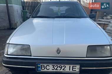 Хэтчбек Renault 19 1990 в Львове