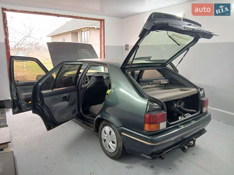 Хэтчбек Renault 19 1991 в Вараше