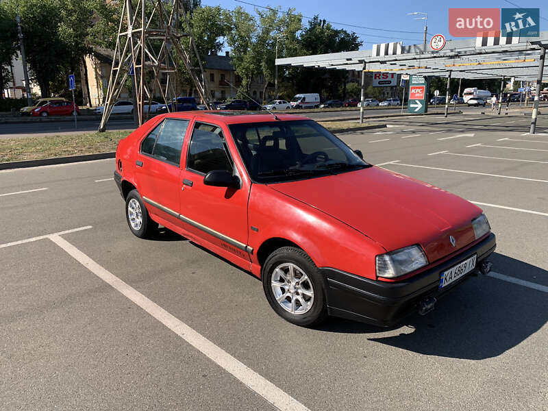 Хэтчбек Renault 19 1991 в Киеве