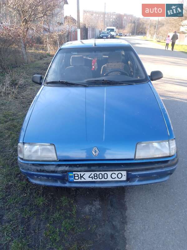 Хетчбек Renault 19 1990 в 
