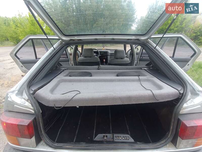 Хетчбек Renault 19 1990 в Радивиліві
