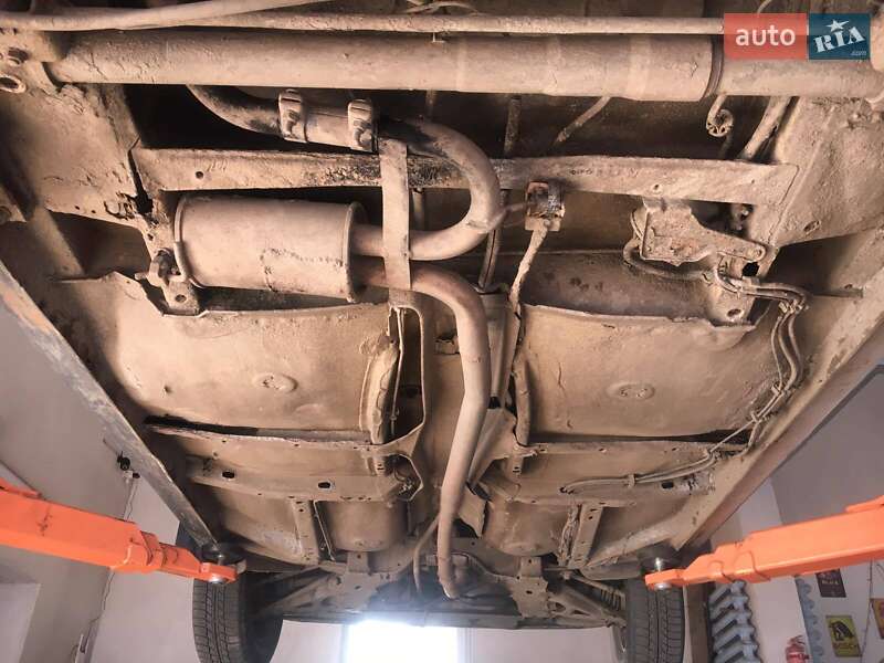 Седан Renault 19 1992 в Снятині