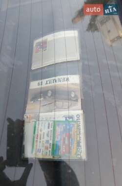 Хэтчбек Renault 19 1995 в 