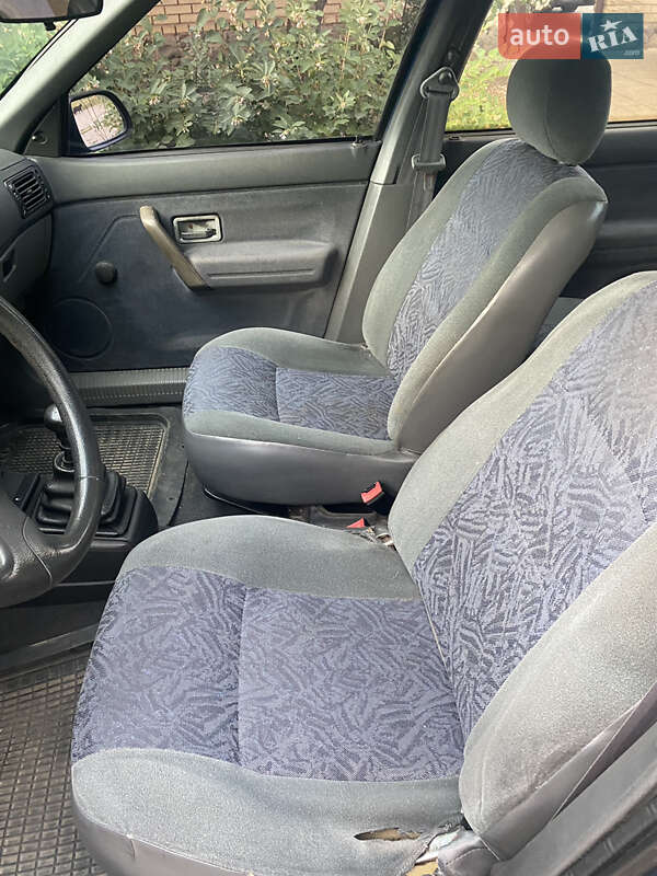 Седан Renault 19 1998 в Харькове