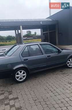 Седан Renault 19 1991 в Львове