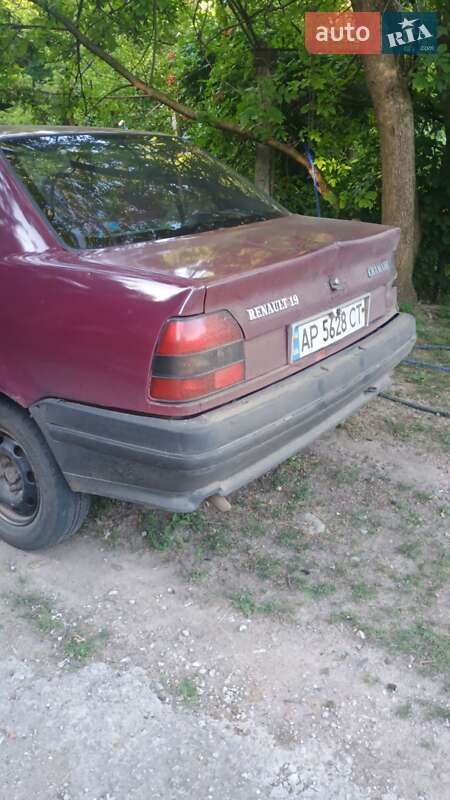 Седан Renault 19 1990 в Запорожье