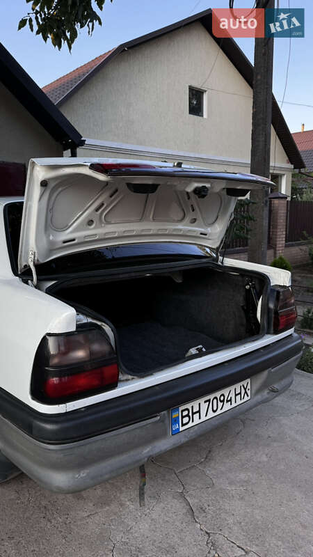 Седан Renault 19 1996 в Измаиле