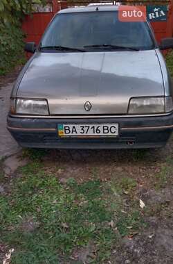 Седан Renault 19 1990 в Світловодську