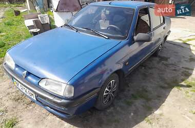 Седан Renault 19 1992 в Романове