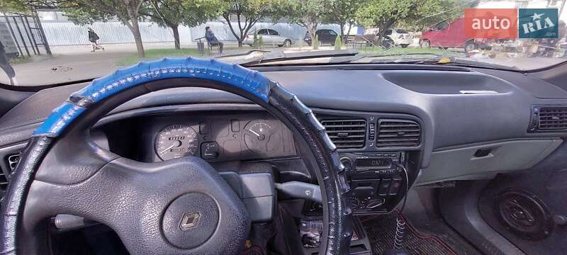 Хэтчбек Renault 19 1998 в Харькове фото 5 Хэтчбек Renault 19 1998 в Харькове