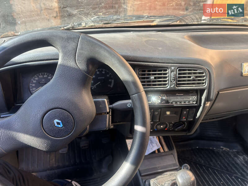 Седан Renault 19 1994 в Хмельницькому