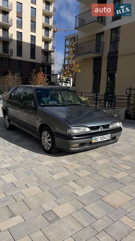 Хэтчбек Renault 19 1994 в Пустомытах фото 8 Хэтчбек Renault 19 1994 в Пустомытах