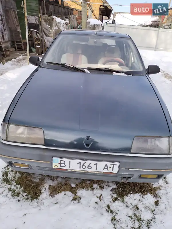 Renault 19