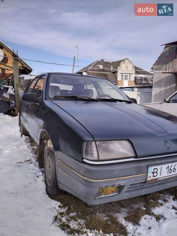 Хэтчбек Renault 19 1989 в Бобрке
