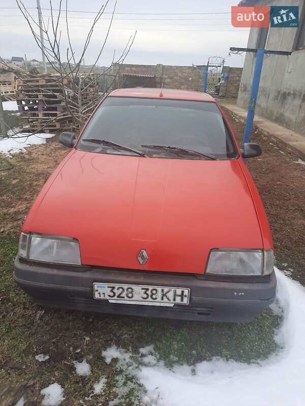 Хэтчбек Renault 19 1989 в Лиманке