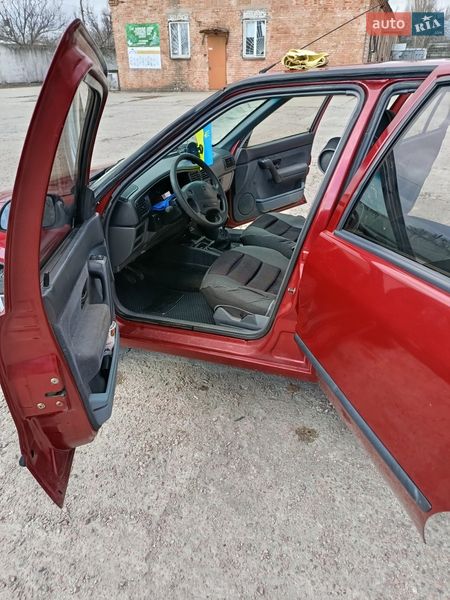 Седан Renault 19 1995 в Киеве