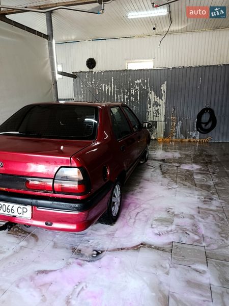 Седан Renault 19 1995 в Киеве