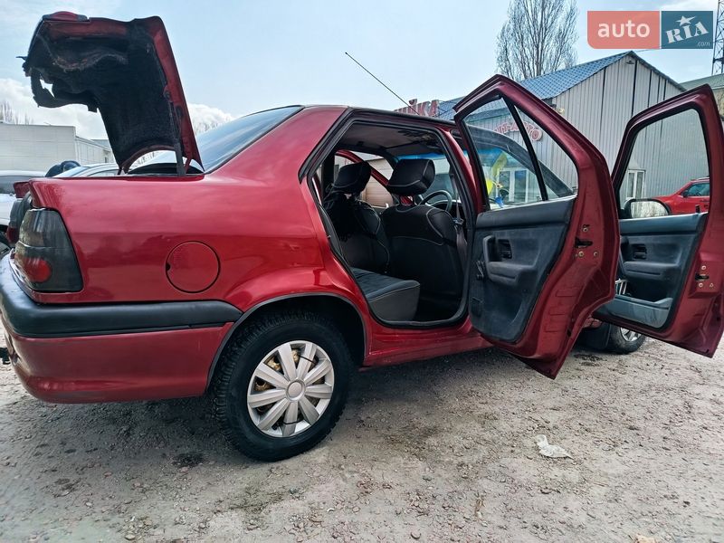 Седан Renault 19 1995 в Киеве