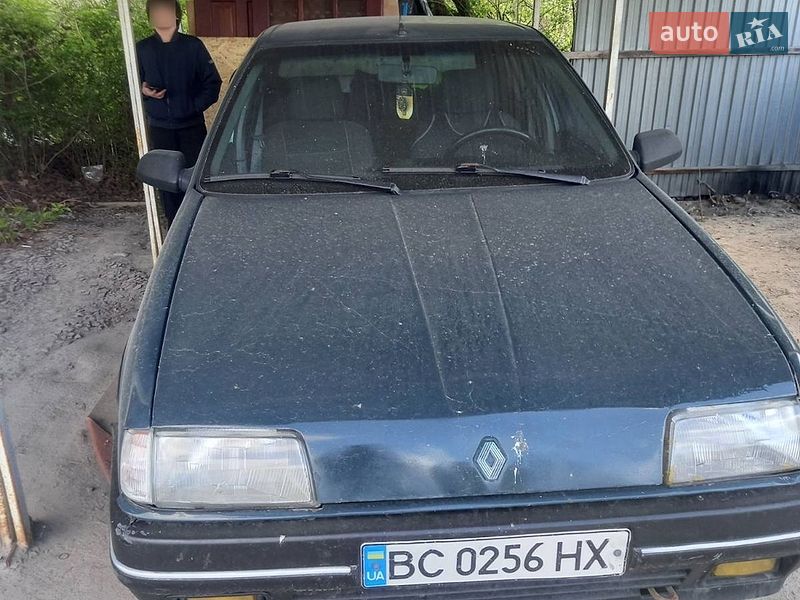 Седан Renault 19 1991 в Львові