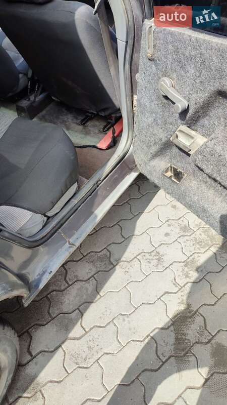 Седан Renault 21 1988 в Луцке