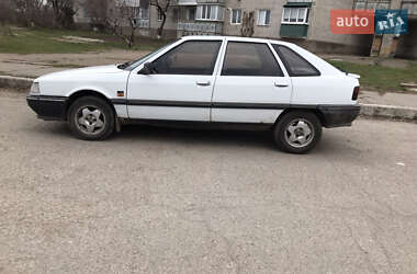 Хетчбек Renault 21 1990 в Первомайську