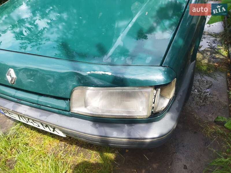 Универсал Renault 21 1990 в Каменском