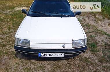 Седан Renault 21 1986 в Житомире