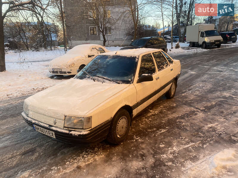 Седан Renault 21 1986 в Житомирі