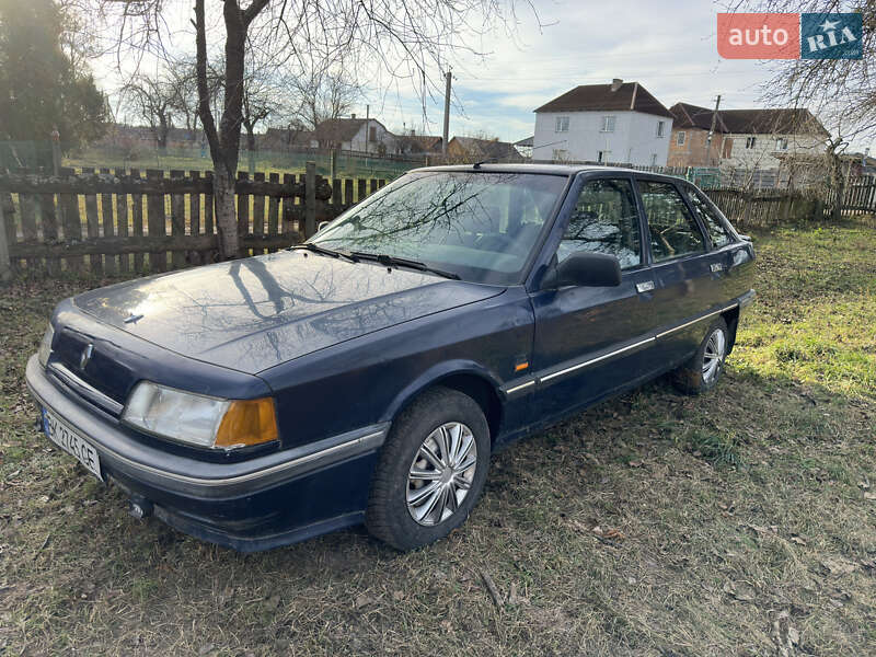 Хэтчбек Renault 21 1990 в 