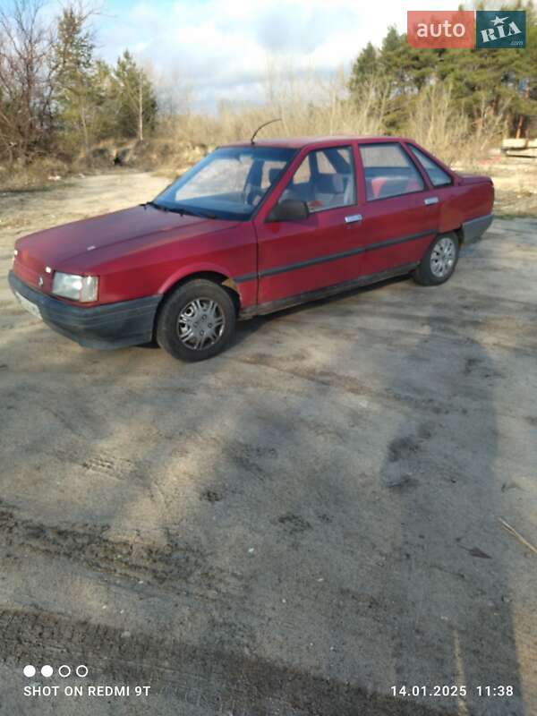 Седан Renault 21 1987 в Каменском