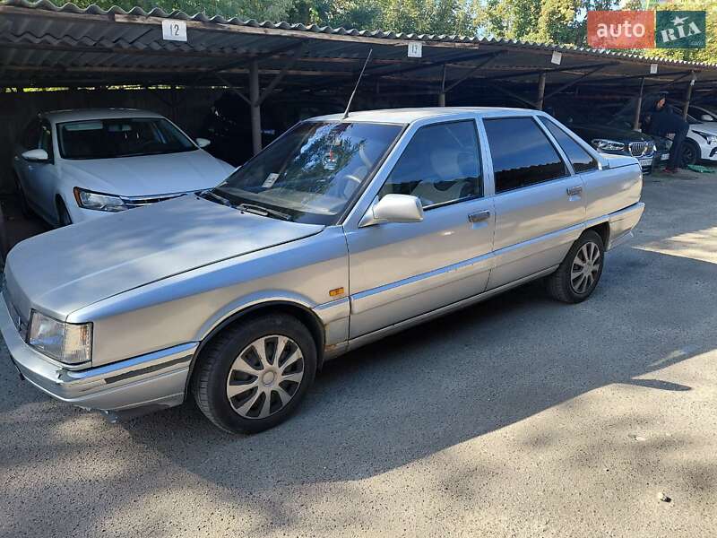 Седан Renault 21 1989 в Киеве