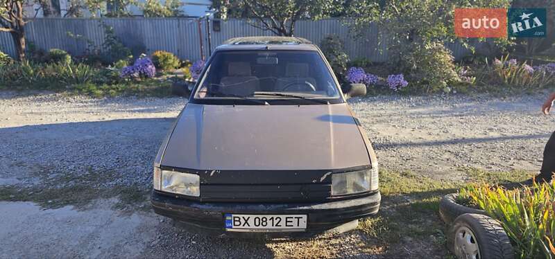 Универсал Renault 21 1988 в Каменец-Подольском