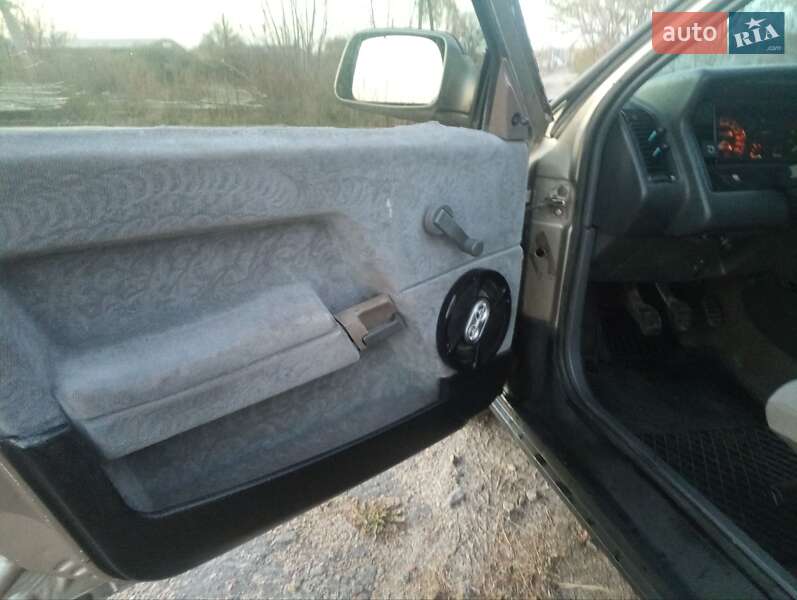 Седан Renault 21 1988 в Радивилове