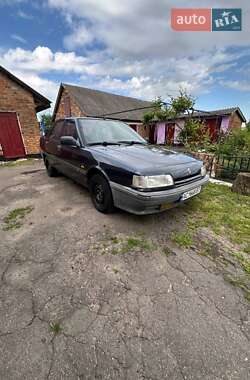 Седан Renault 21 1989 в Нововолынске
