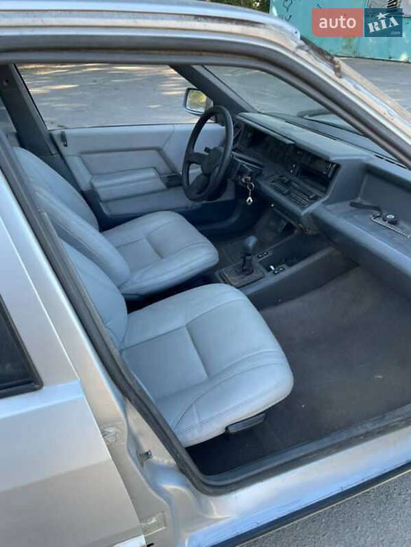 Седан Renault 21 1987 в Благовещенском фото 2 Седан Renault 21 1987 в Благовещенском